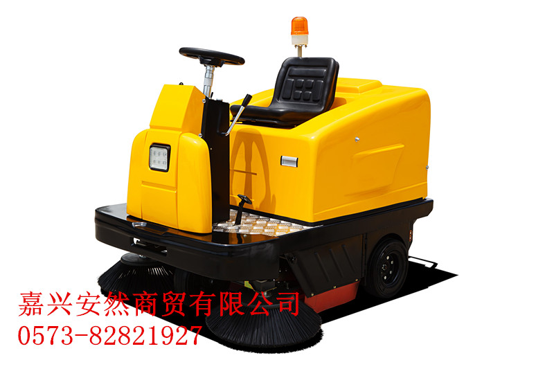 供应嘉兴小型电动扫地车MN-C200
