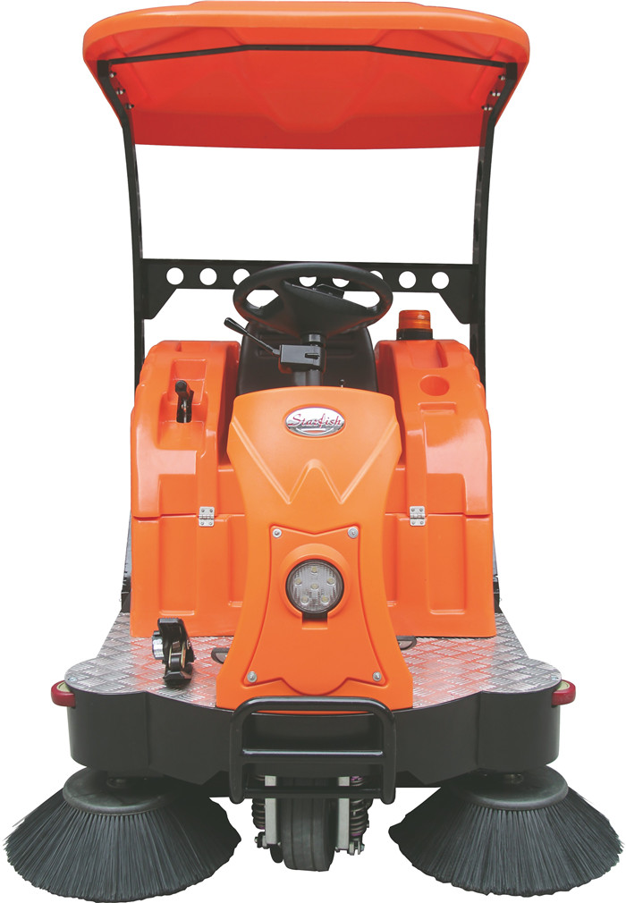 盐城广场清扫车OS-V2驾驶式扫地车