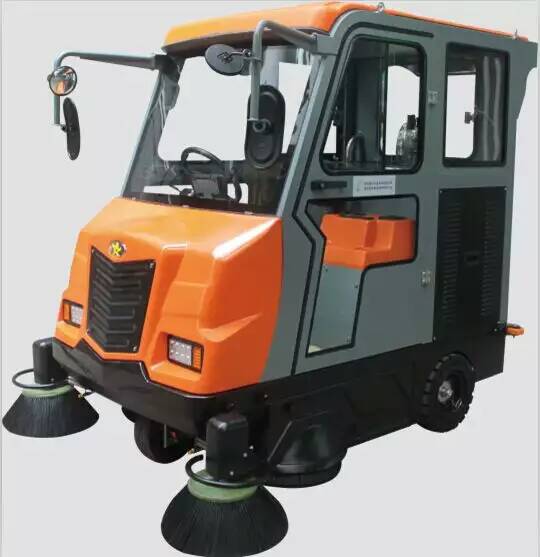 辛集驾驶式扫地车