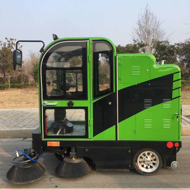 三朋SP1900强力吸尘驾驶式扫地机  水泥厂灰尘清扫车